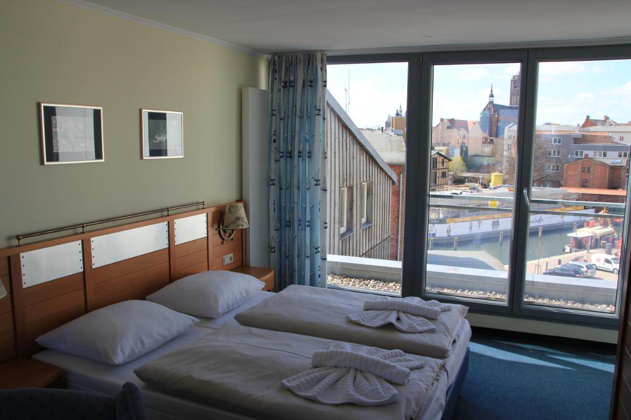 Hiddenseer Hotel Stralsund Quarto foto